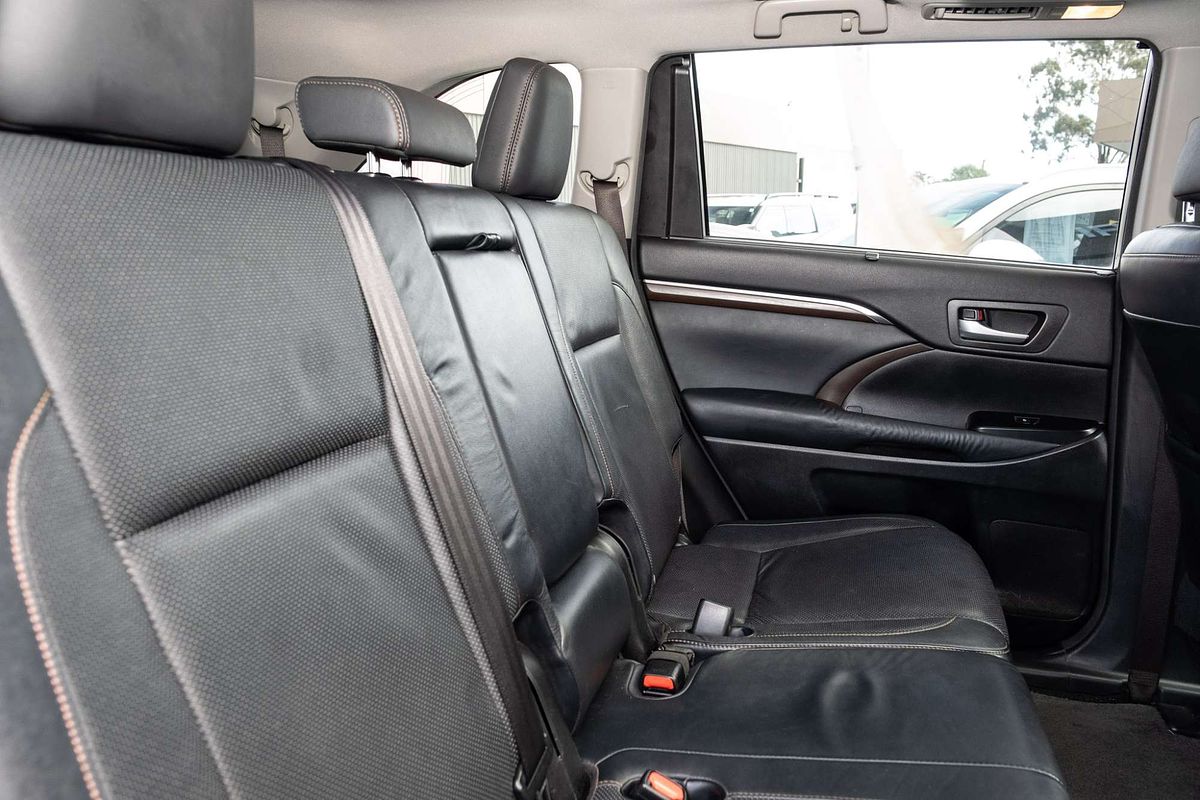 2014 Toyota Kluger Grande GSU55R