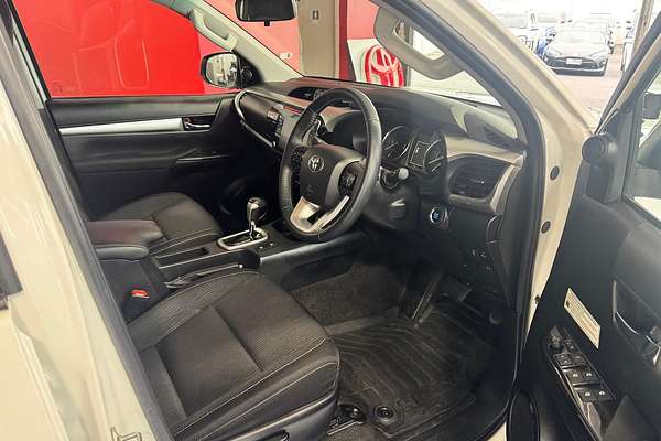 2021 Toyota Hilux SR5 GUN126R 4X4