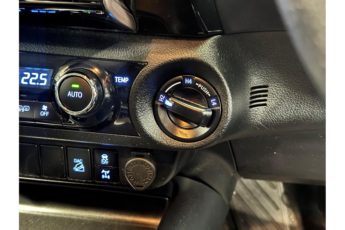 2021 Toyota Hilux SR5 GUN126R 4X4
