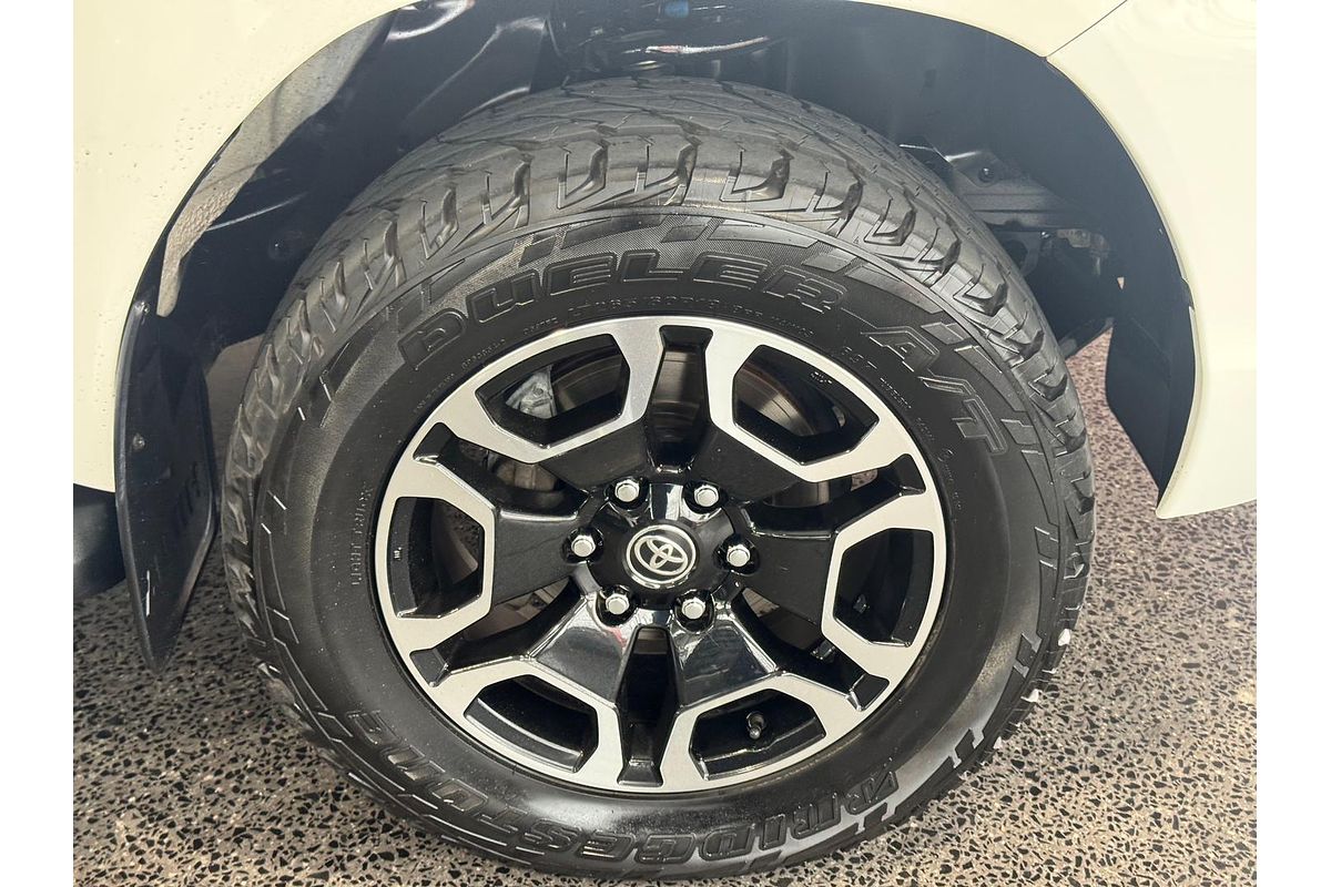 2021 Toyota Hilux SR5 GUN126R 4X4