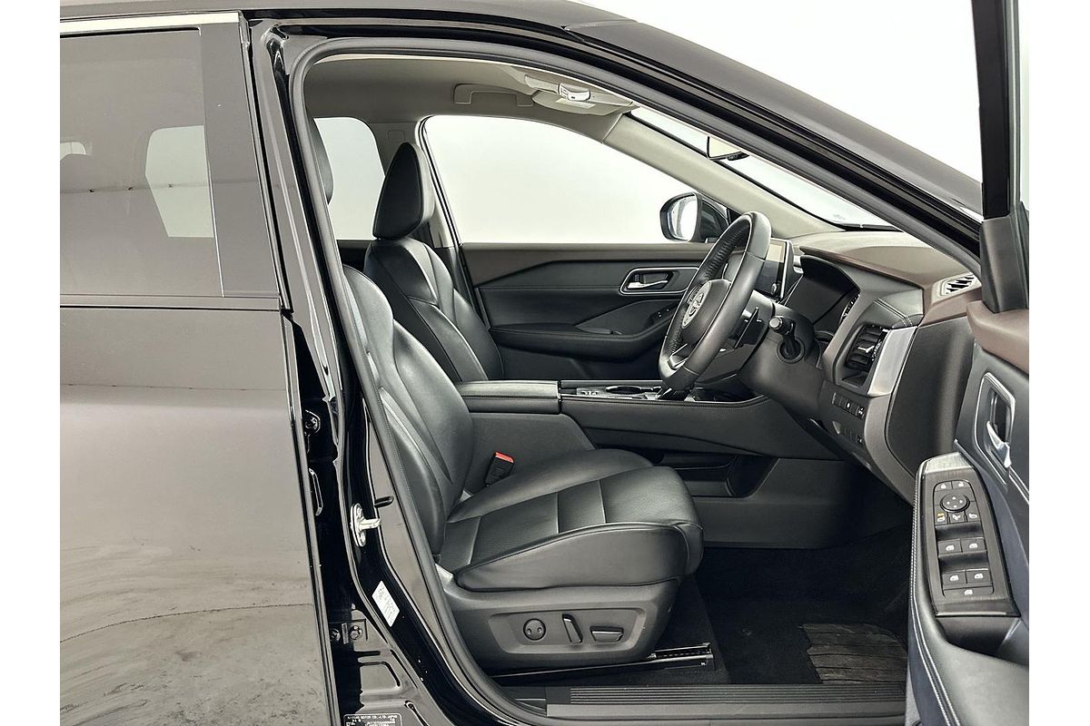 2023 Nissan X-TRAIL ST-L T33