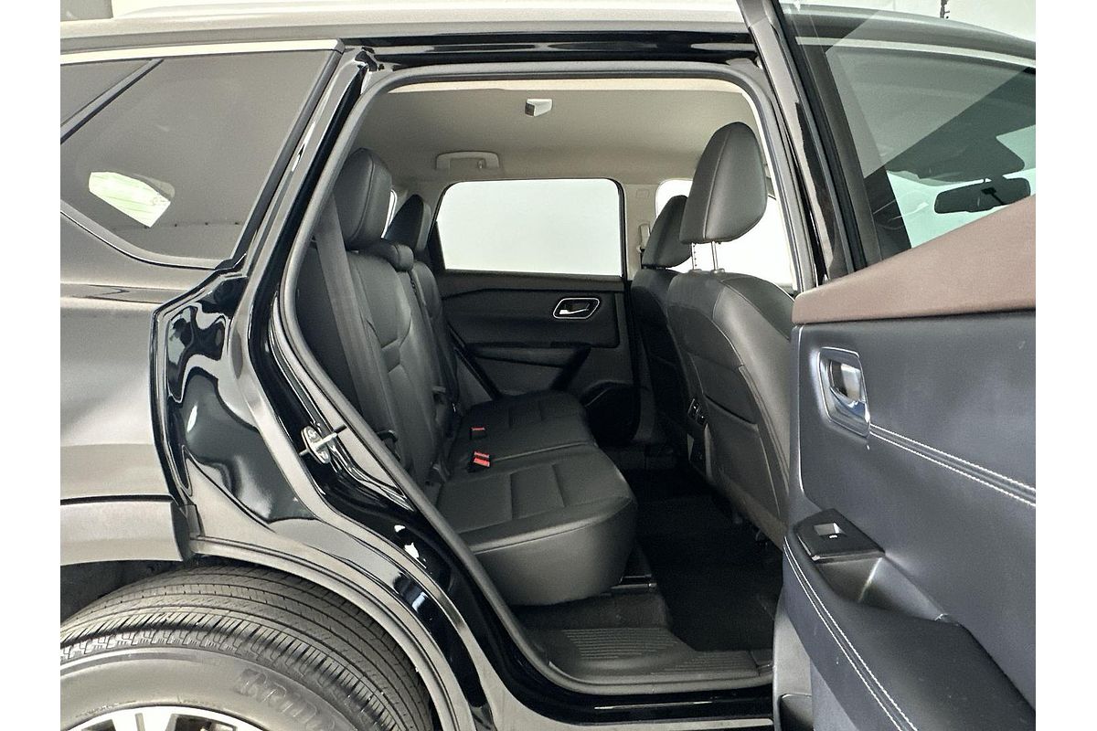 2023 Nissan X-TRAIL ST-L T33