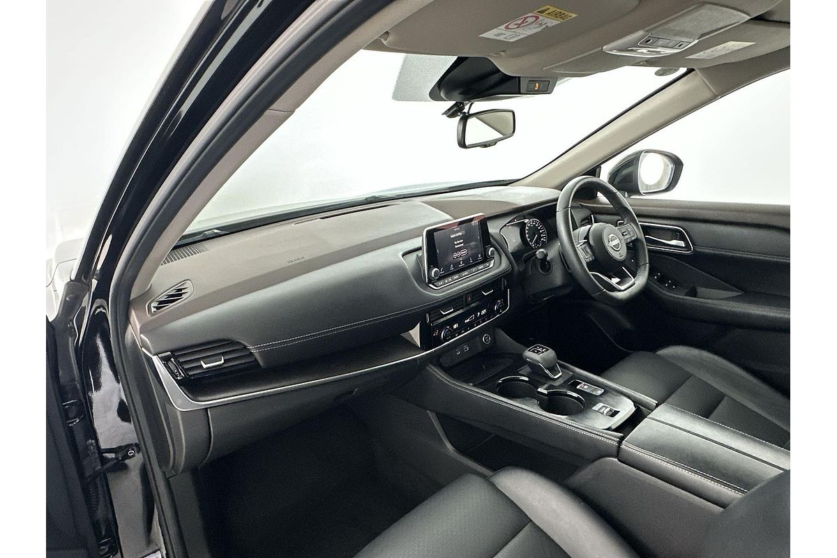 2023 Nissan X-TRAIL ST-L T33