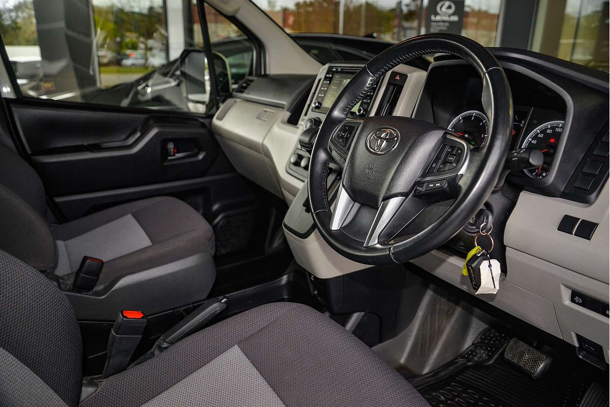 2020 Toyota Hiace Commuter GDH322R ELWB
