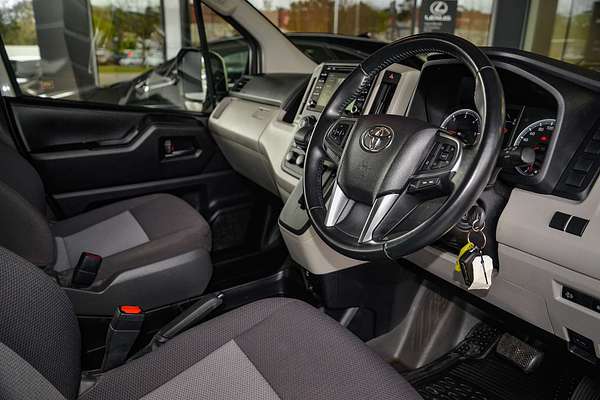 2020 Toyota Hiace Commuter GDH322R ELWB