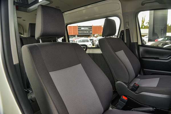 2020 Toyota Hiace Commuter GDH322R ELWB