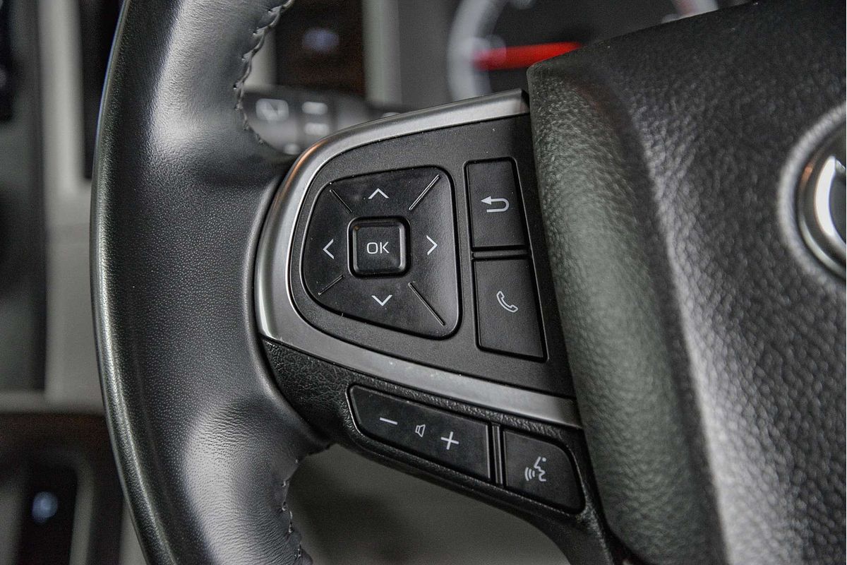 2020 Toyota Hiace Commuter GDH322R ELWB
