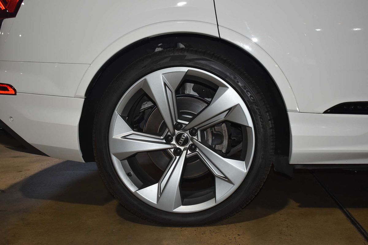 2020 Audi Q7 50 TDI S line 4M