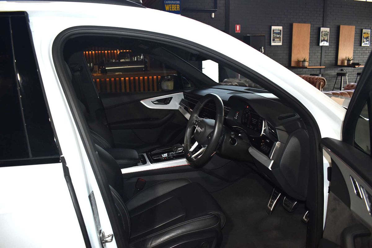 2020 Audi Q7 50 TDI S line 4M