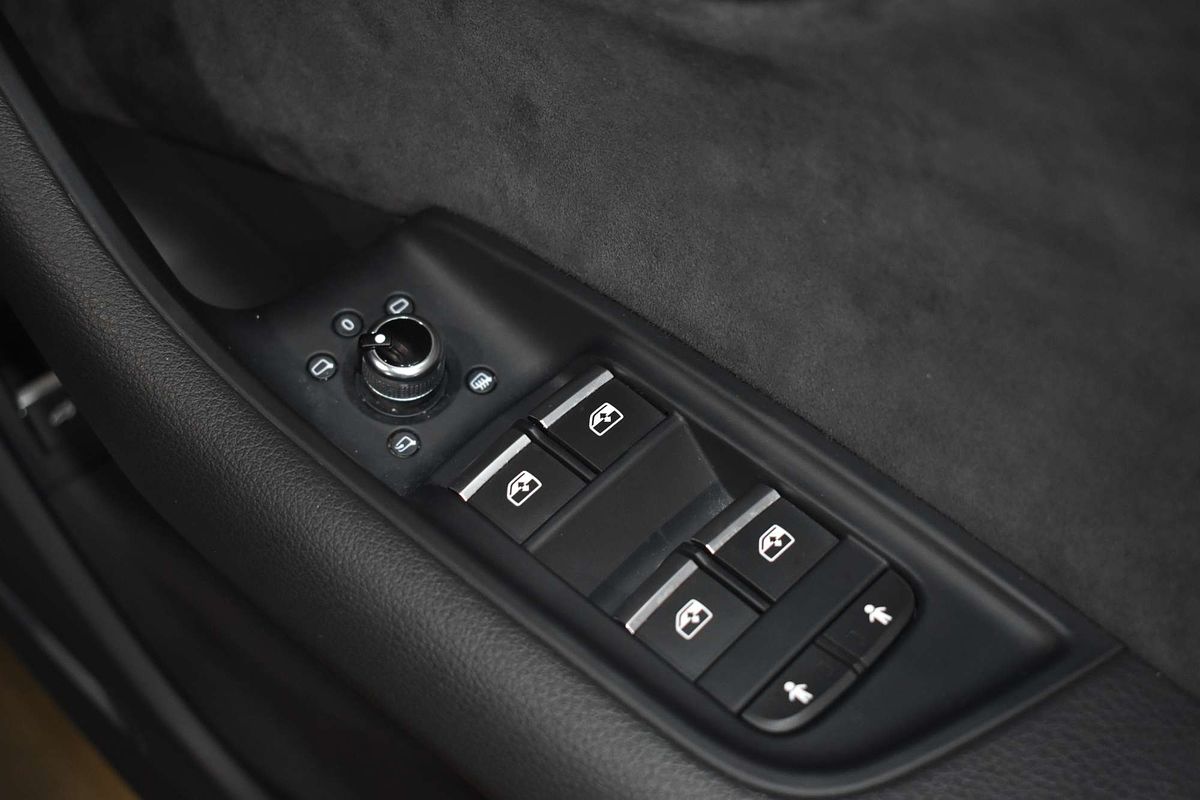2020 Audi Q7 50 TDI S line 4M