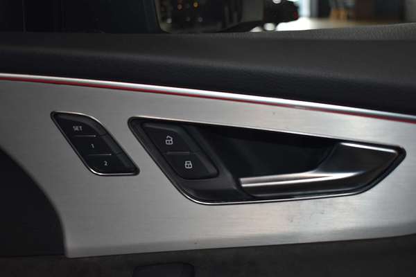 2020 Audi Q7 50 TDI S line 4M