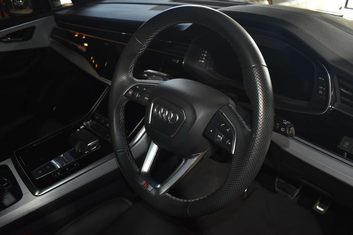 2020 Audi Q7 50 TDI S line 4M