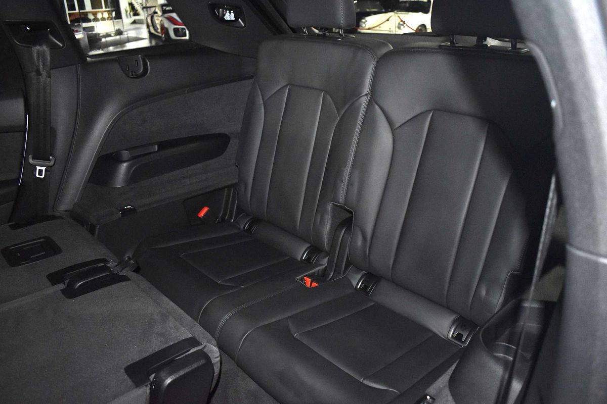 2020 Audi Q7 50 TDI S line 4M