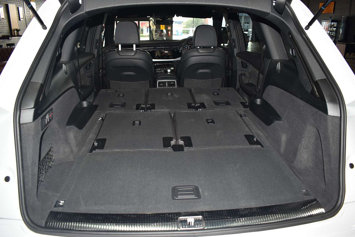 2020 Audi Q7 50 TDI S line 4M