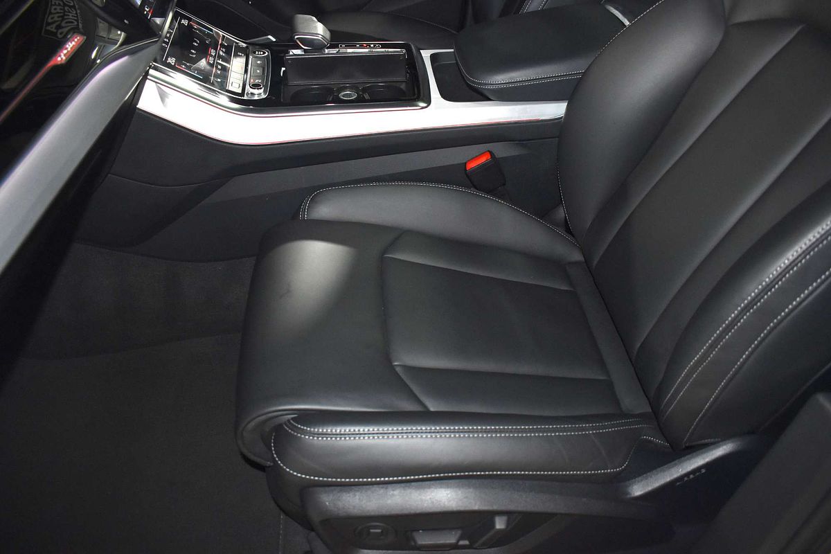 2020 Audi Q7 50 TDI S line 4M