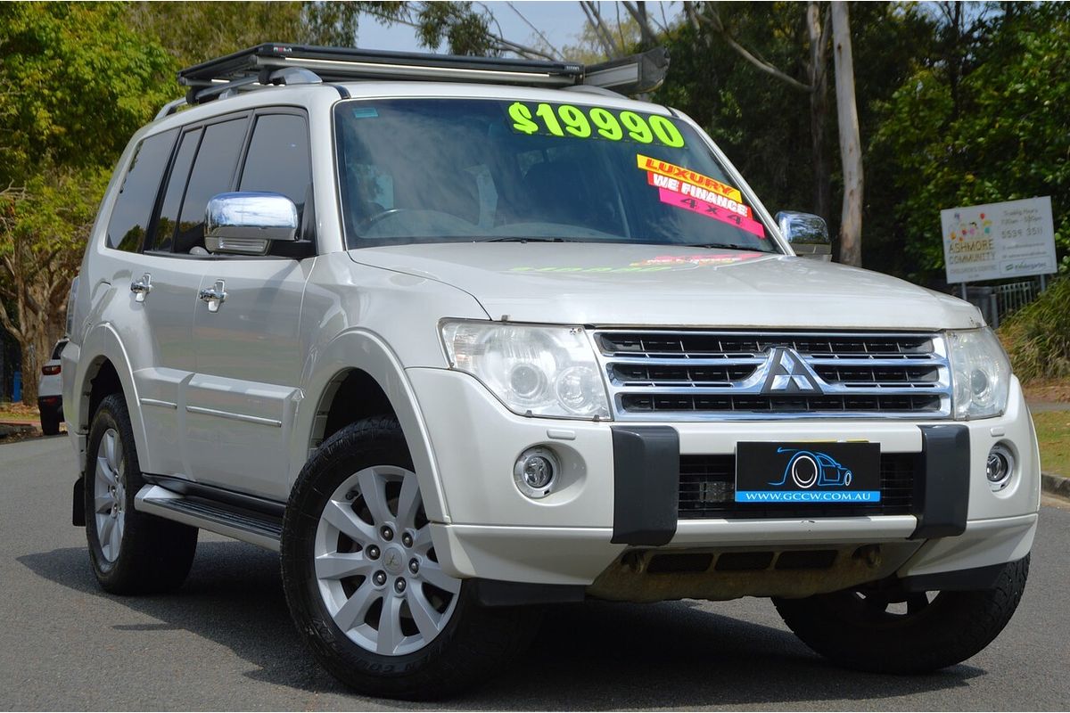 2010 Mitsubishi Pajero Exceed NT