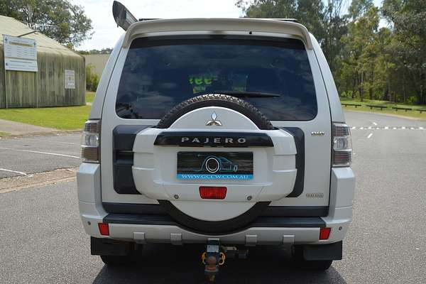 2010 Mitsubishi Pajero Exceed NT