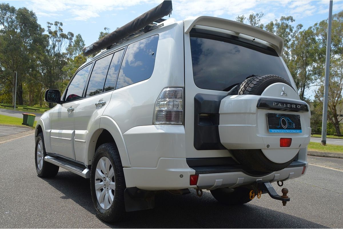 2010 Mitsubishi Pajero Exceed NT