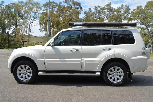 2010 Mitsubishi Pajero Exceed NT