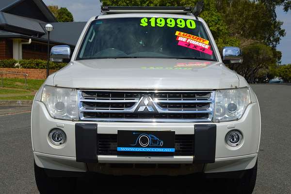 2010 Mitsubishi Pajero Exceed NT