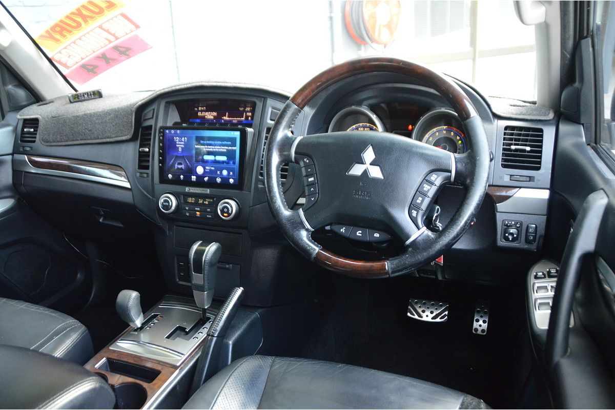 2010 Mitsubishi Pajero Exceed NT