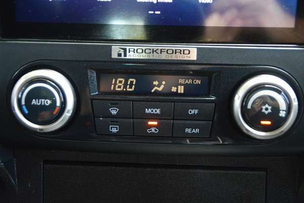 2010 Mitsubishi Pajero Exceed NT