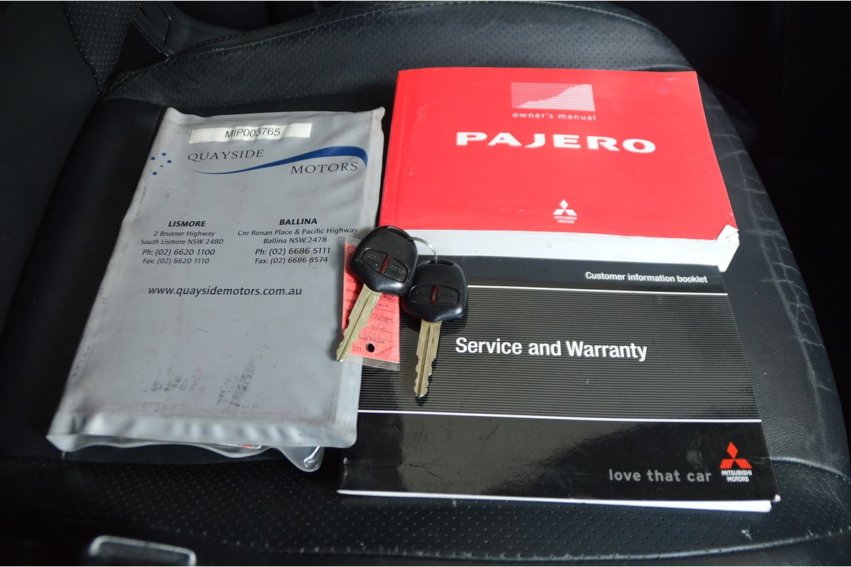 2010 Mitsubishi Pajero Exceed NT