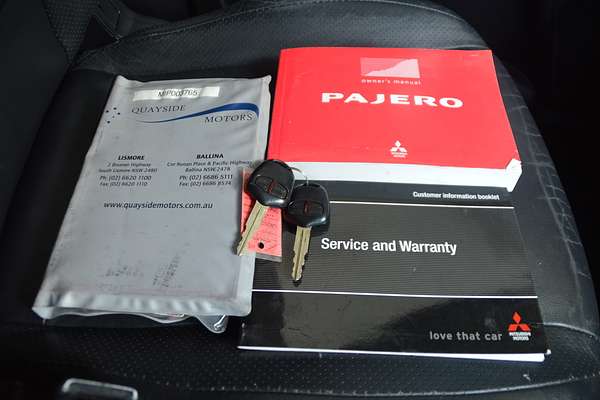 2010 Mitsubishi Pajero Exceed NT