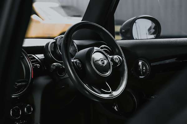 2015 MINI Hatch Cooper F55