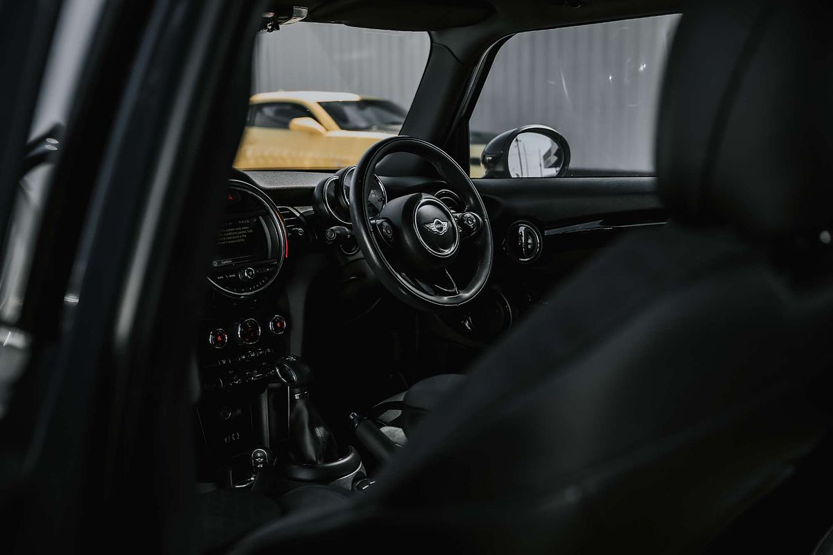2015 MINI Hatch Cooper F55