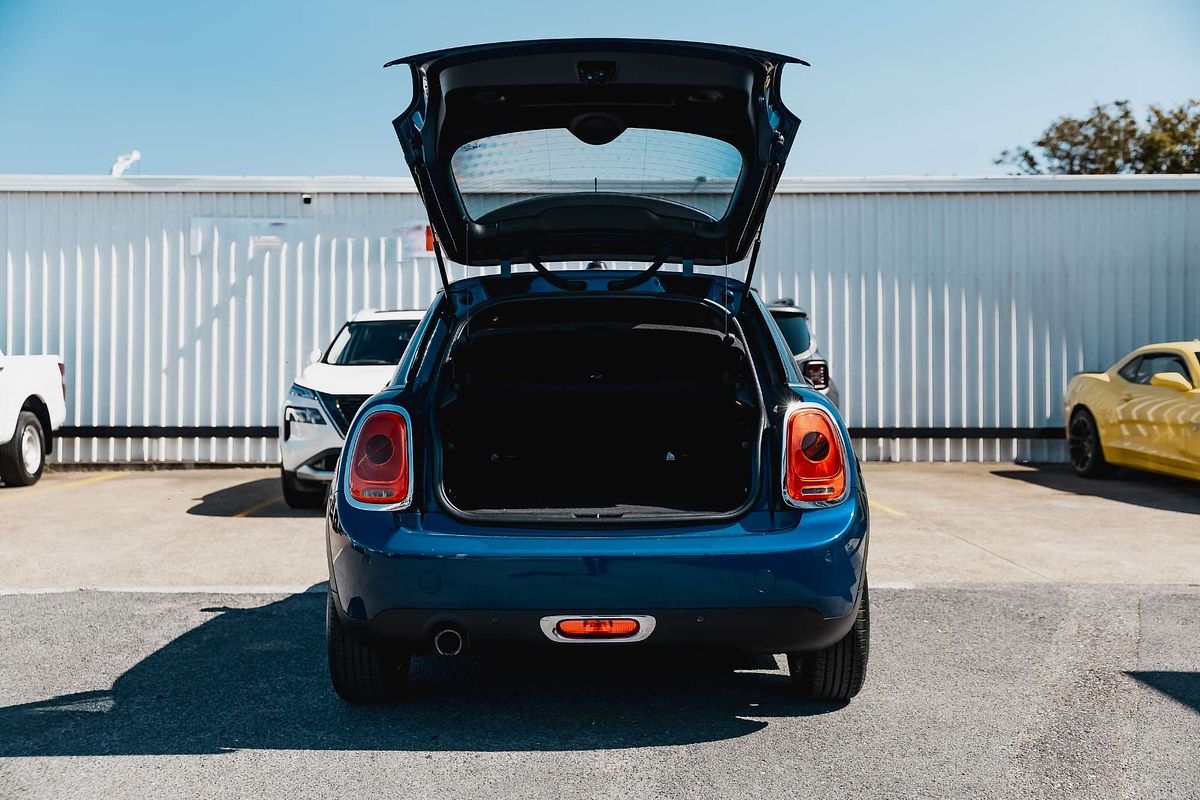 2015 MINI Hatch Cooper F55