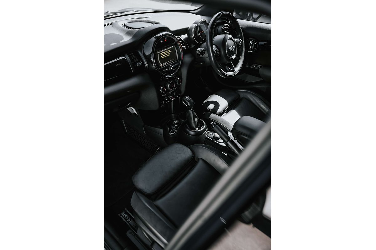 2015 MINI Hatch Cooper F55