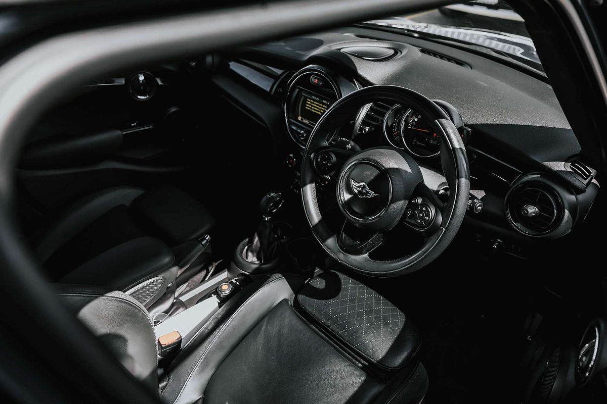 2015 MINI Hatch Cooper F55