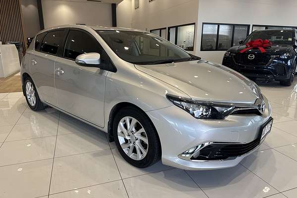 2017 Toyota Corolla Ascent Sport ZRE182R