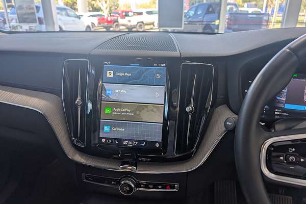 2021 Volvo XC60 B5 Inscription