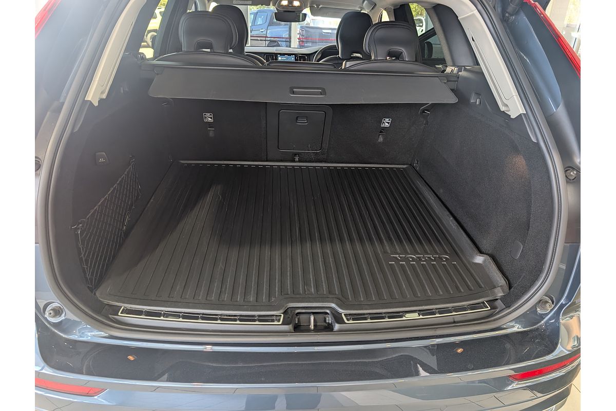 2021 Volvo XC60 B5 Inscription