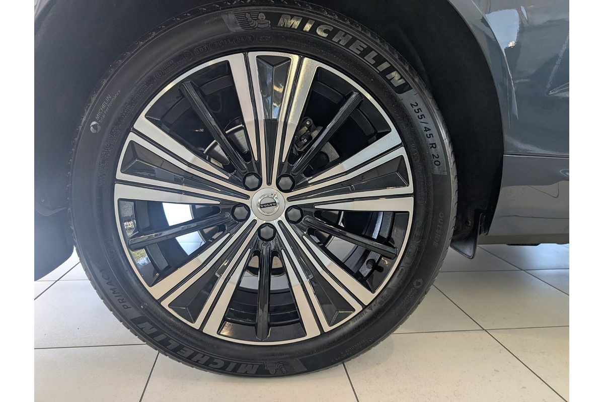 2021 Volvo XC60 B5 Inscription