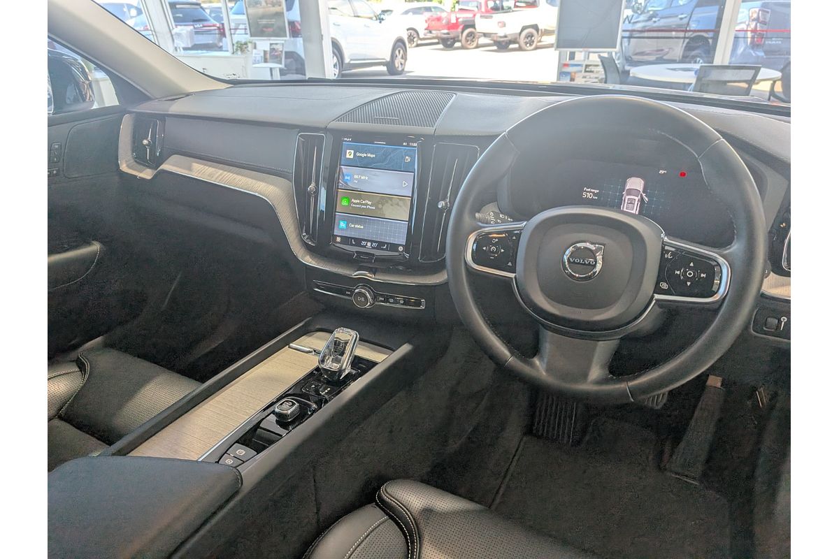 2021 Volvo XC60 B5 Inscription
