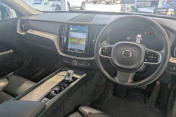 2021 Volvo XC60 B5 Inscription