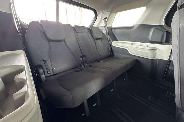 2022 Kia Carnival S KA4