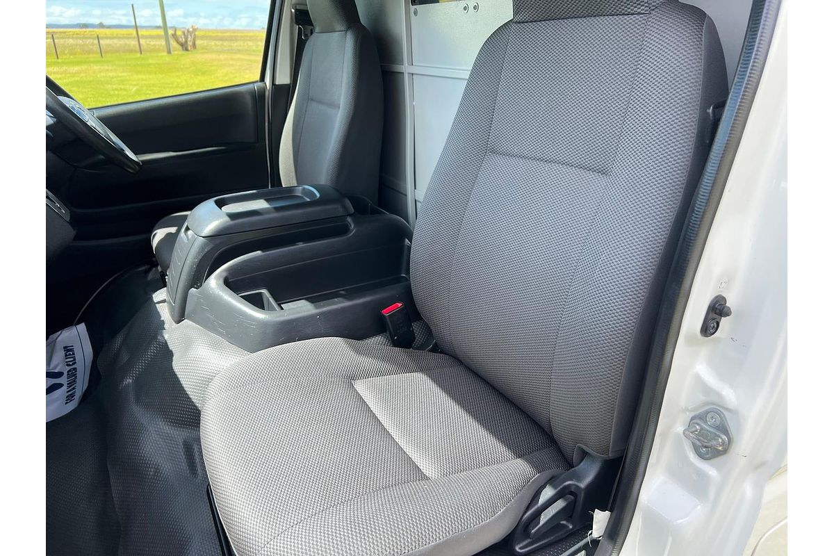 2015 Toyota Hiace KDH221R ELWB