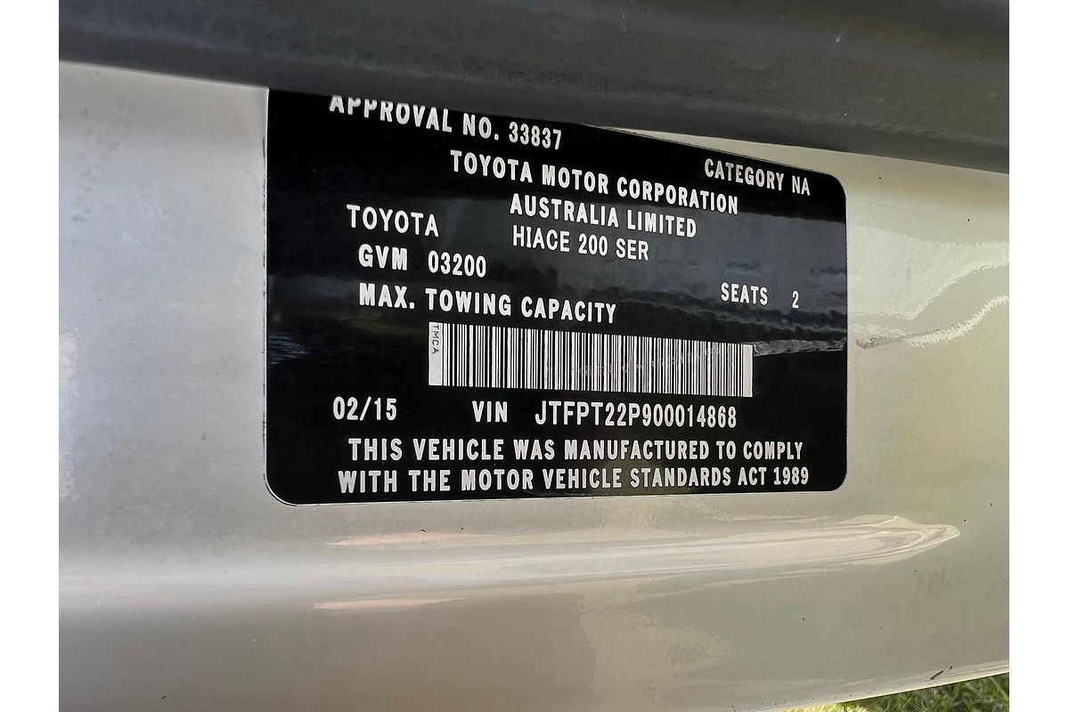 2015 Toyota Hiace KDH221R ELWB