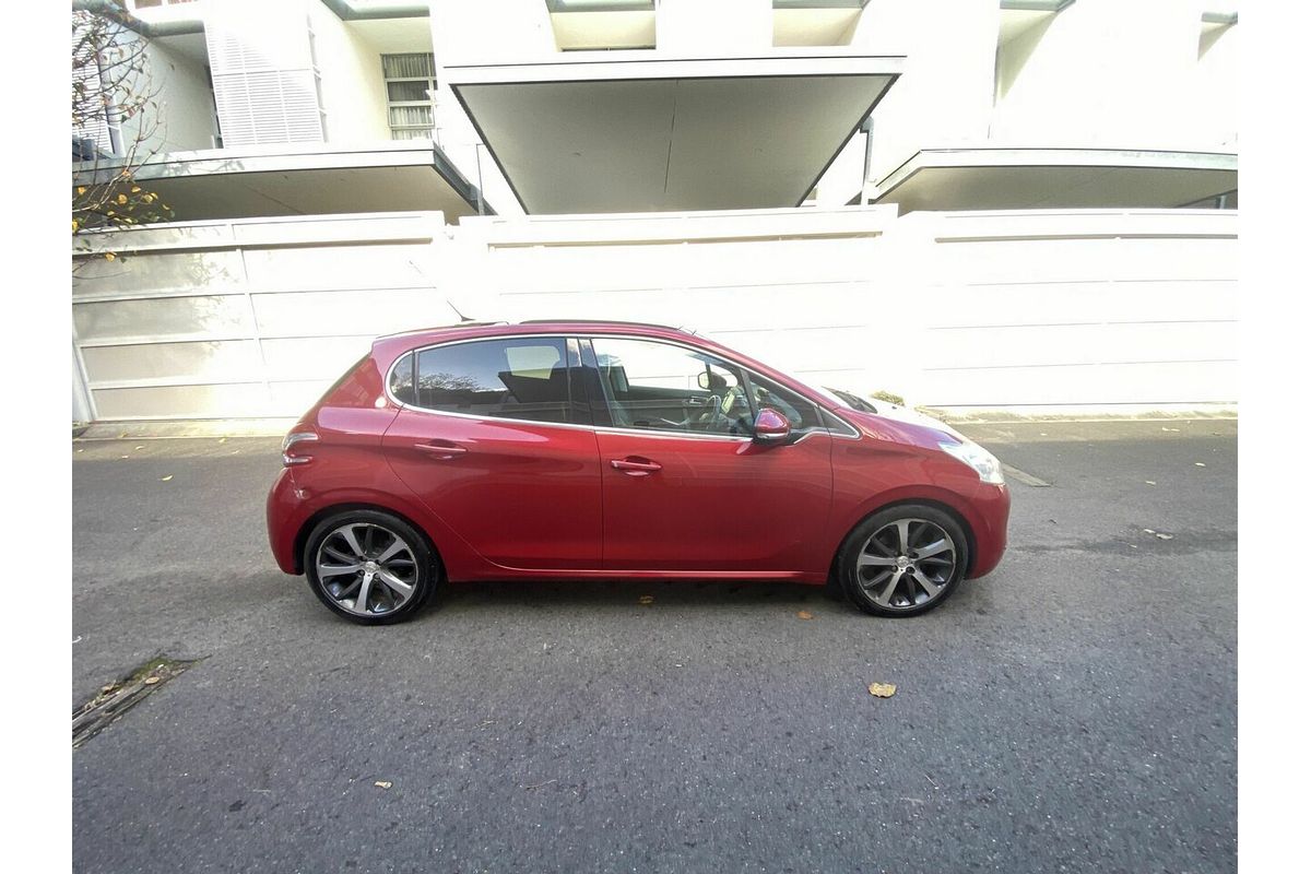 2014 Peugeot 208 Allure Premium A9