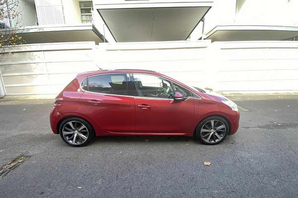 2014 Peugeot 208 Allure Premium A9