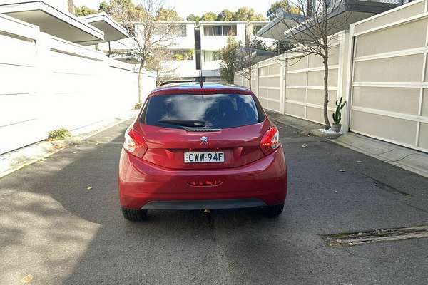 2014 Peugeot 208 Allure Premium A9