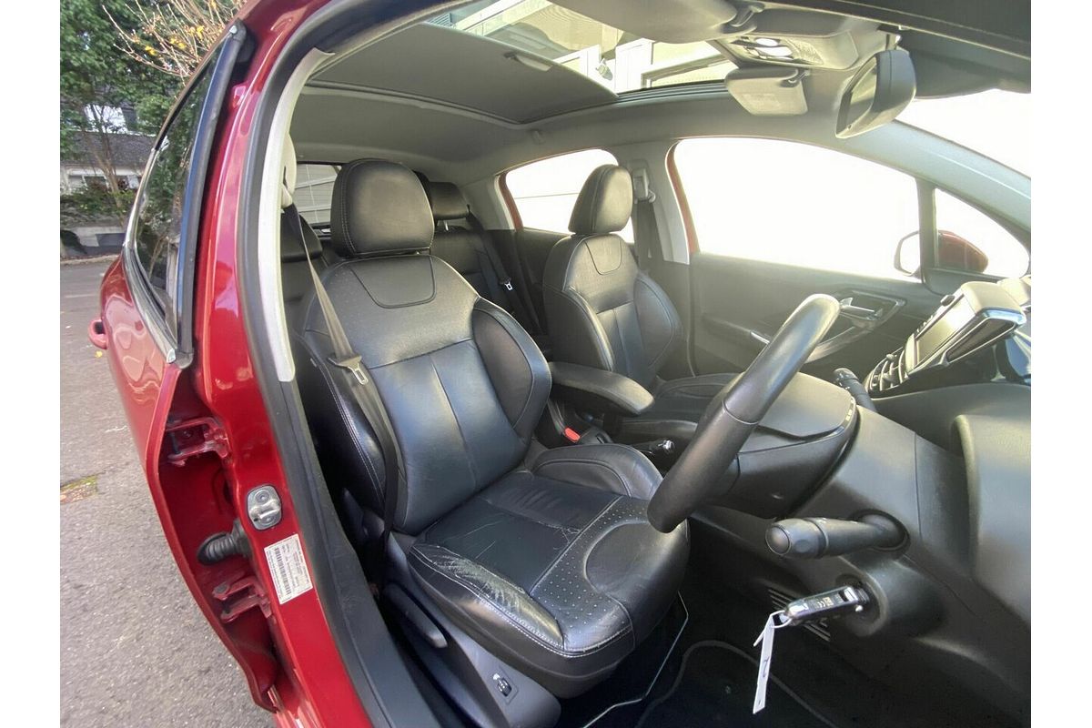 2014 Peugeot 208 Allure Premium A9