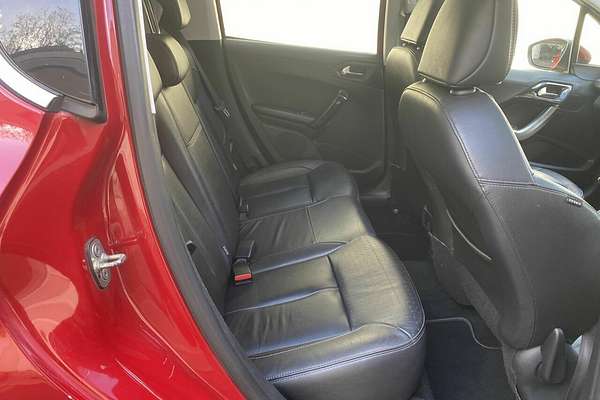 2014 Peugeot 208 Allure Premium A9