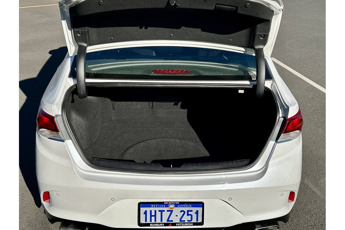 2018 Hyundai Sonata Active LF4
