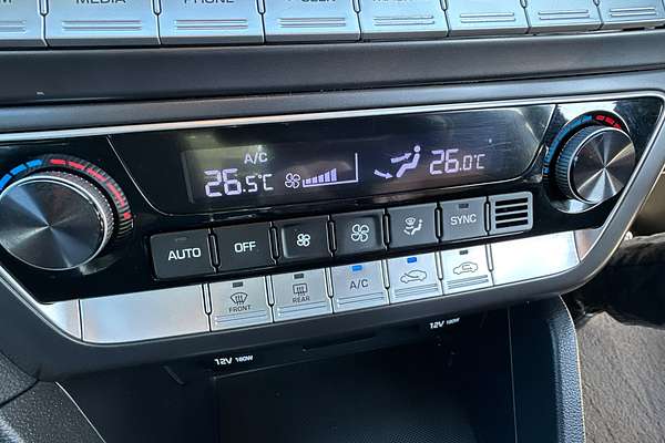 2018 Hyundai Sonata Active LF4