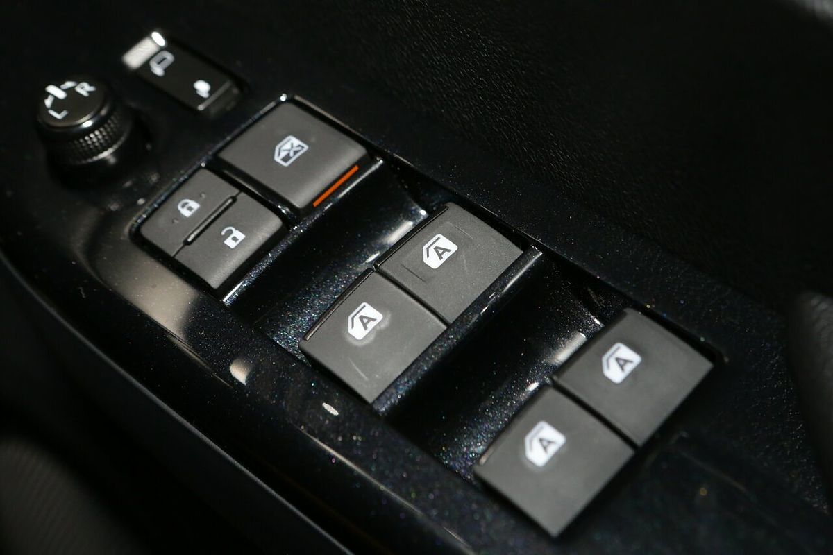 2025 Toyota Hilux Rogue 48V GUN126R 4X4